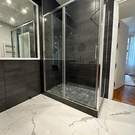 Avenue Foch Arc De Triomphe Champs Elysee Chalgrin Apartment