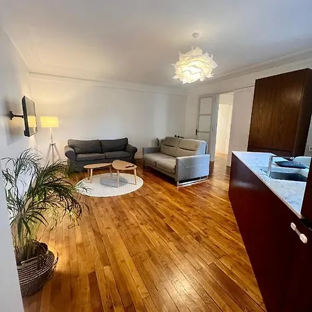 Avenue Foch Arc De Triomphe Champs Elysee Chalgrin Apartment